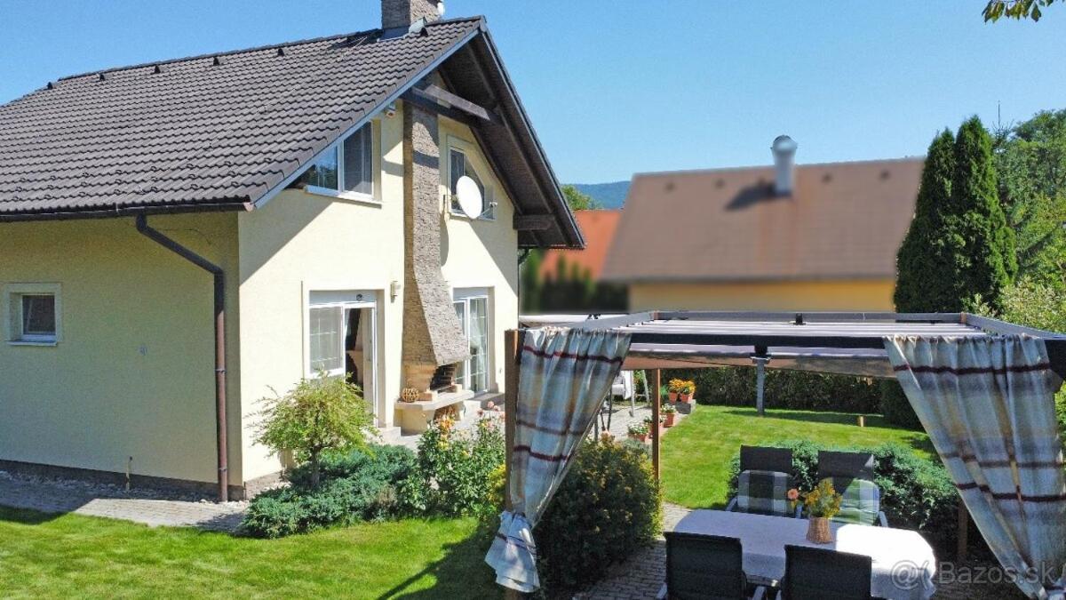 Villa Garfield Nitrianske Rudno Esterno foto